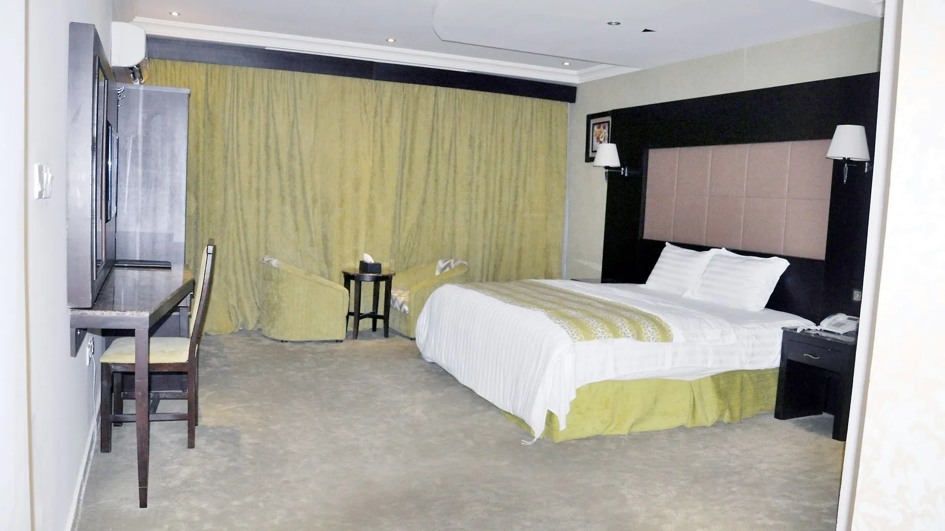 Sma Llshkk Almfrosha Aparthotel Jeddah 3*,